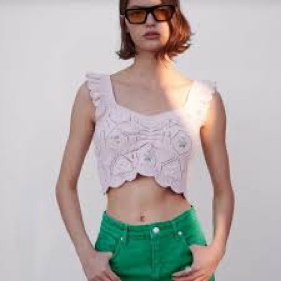 Zara Pink Crochet Crop Top with Floral Embroidery Size Medium - Picture 2 of 10